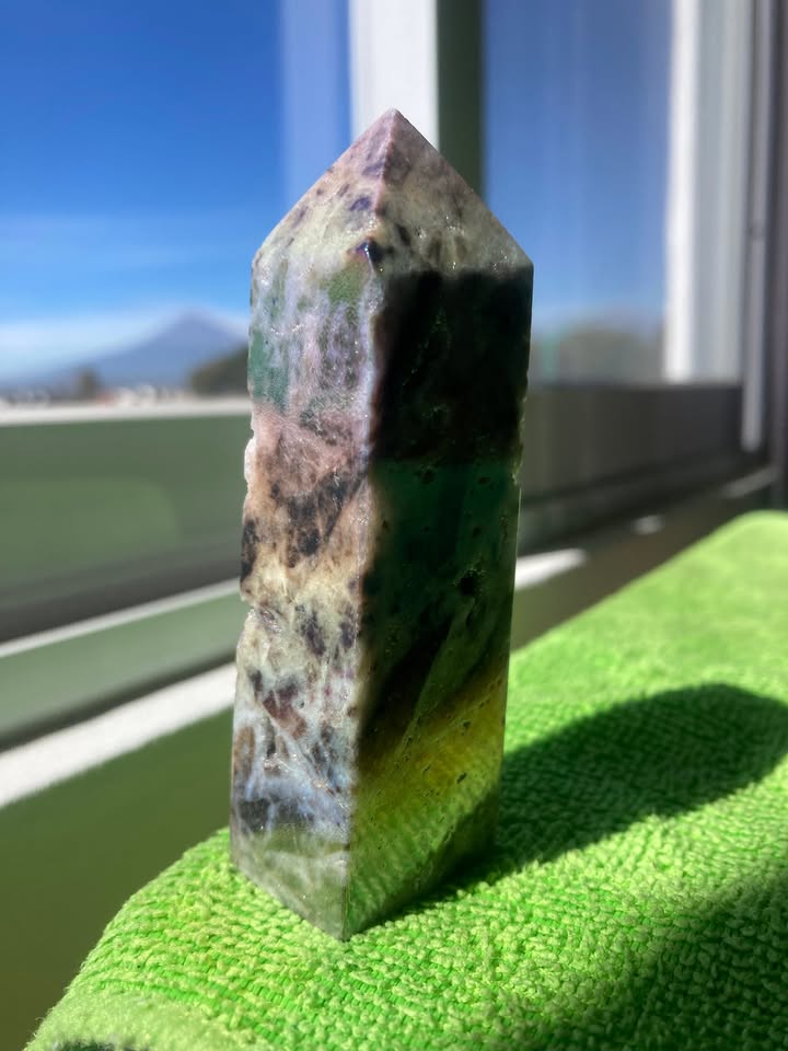 Torre de Ágata aura (tratado con pigmentos minerales)