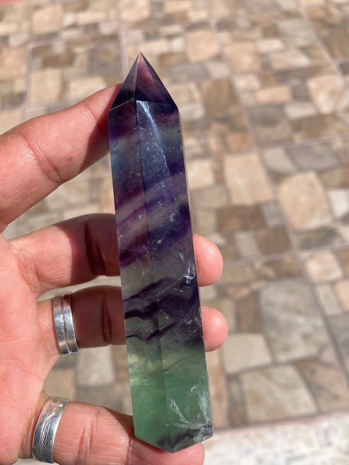 Torre de Fluorita Arcoíris 🌈